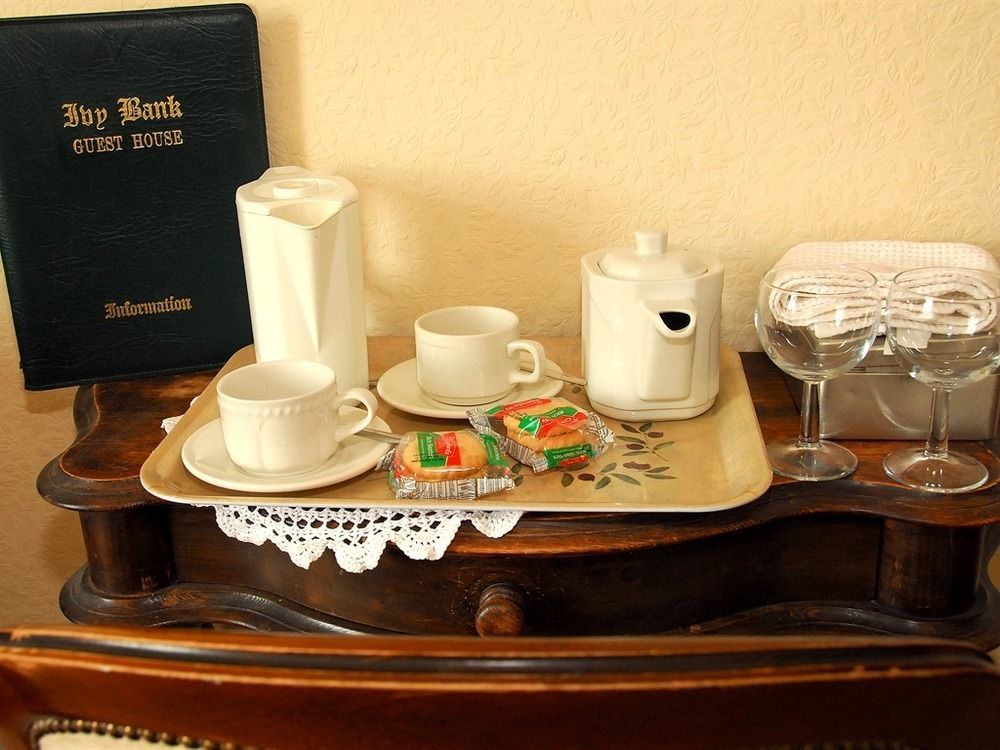 Ivy Bank Guest House Tenby Esterno foto