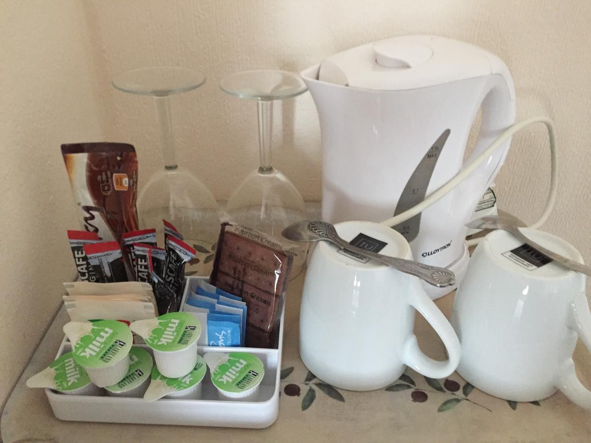 Ivy Bank Guest House Tenby Esterno foto