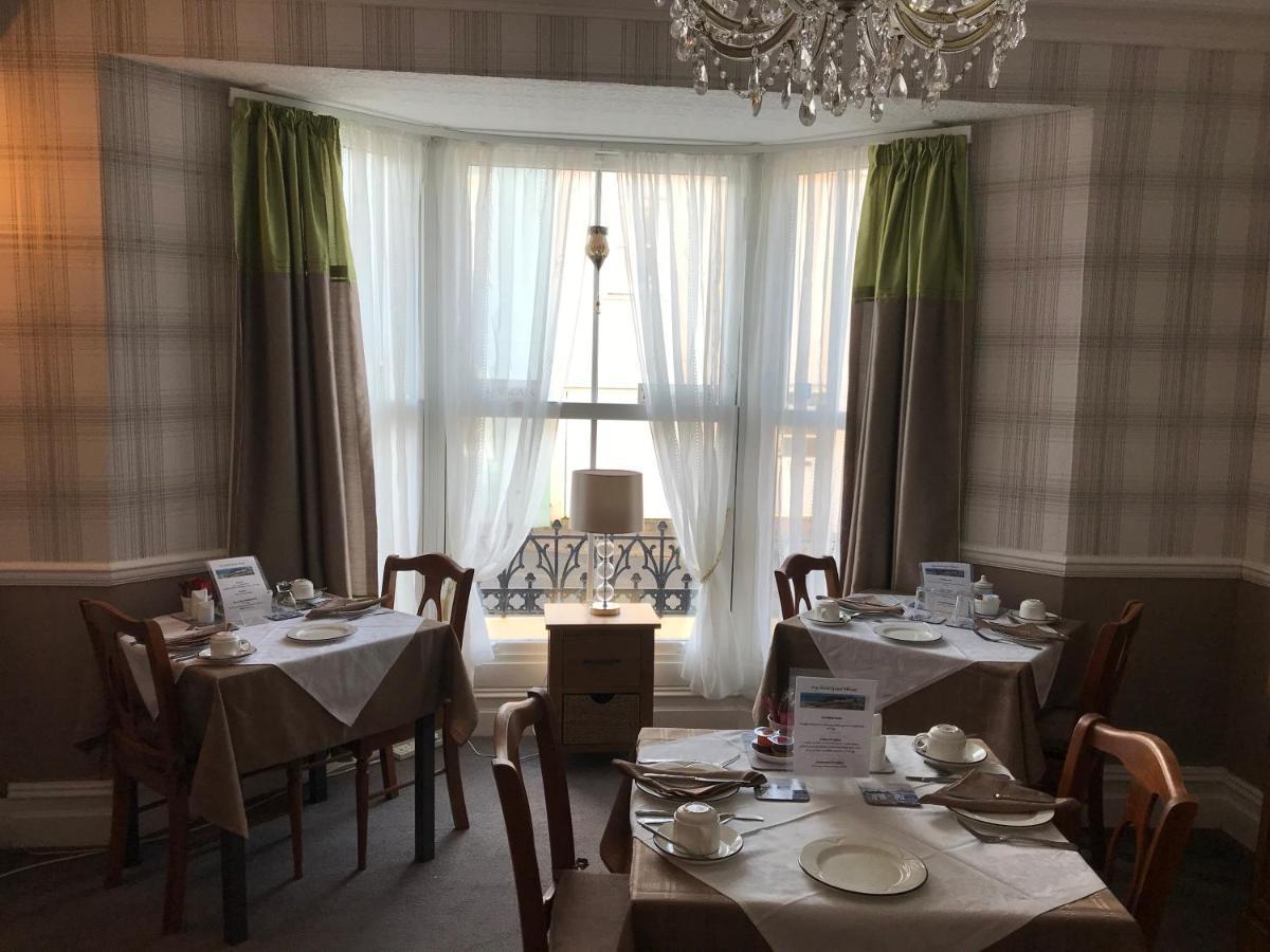 Ivy Bank Guest House Tenby Esterno foto